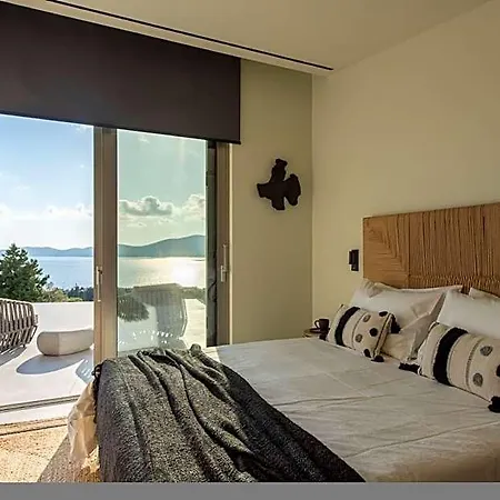 Hotel Ego In *